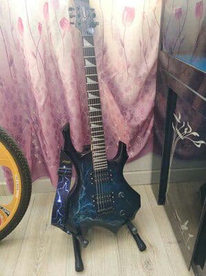 エレキギター【新品未使用です】