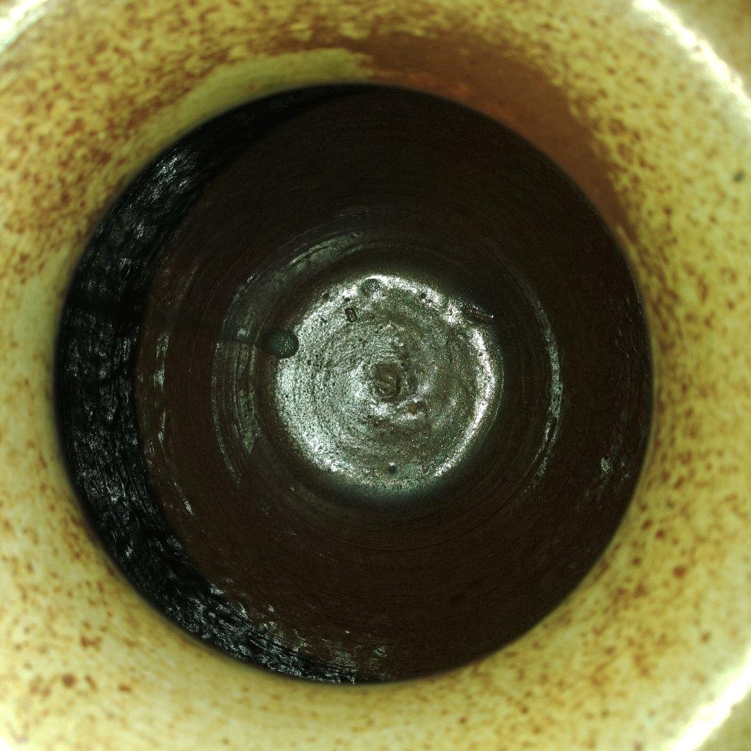 備前焼　梅野陶香（うめのとうか）　白備前布目梅文花瓶　共箱付