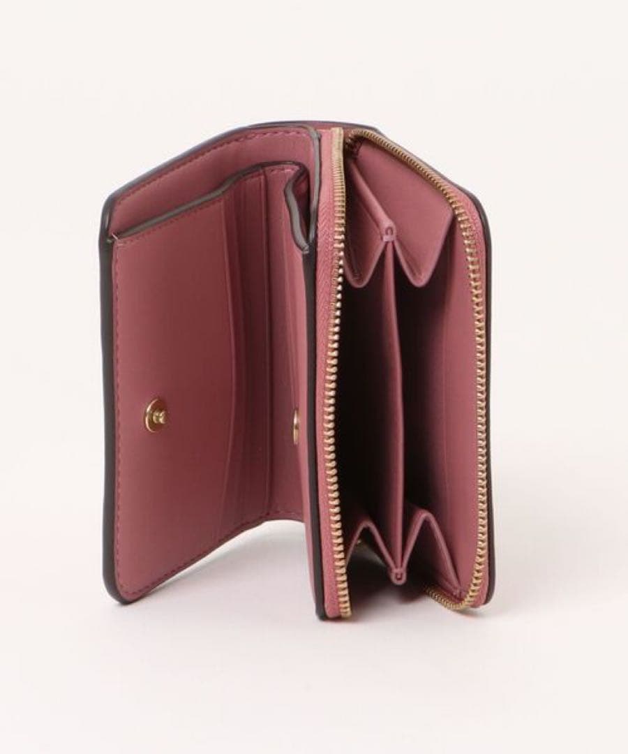 コーチ　エッセンシャル ビルフォールド ウォレット・チャーム　ピンク