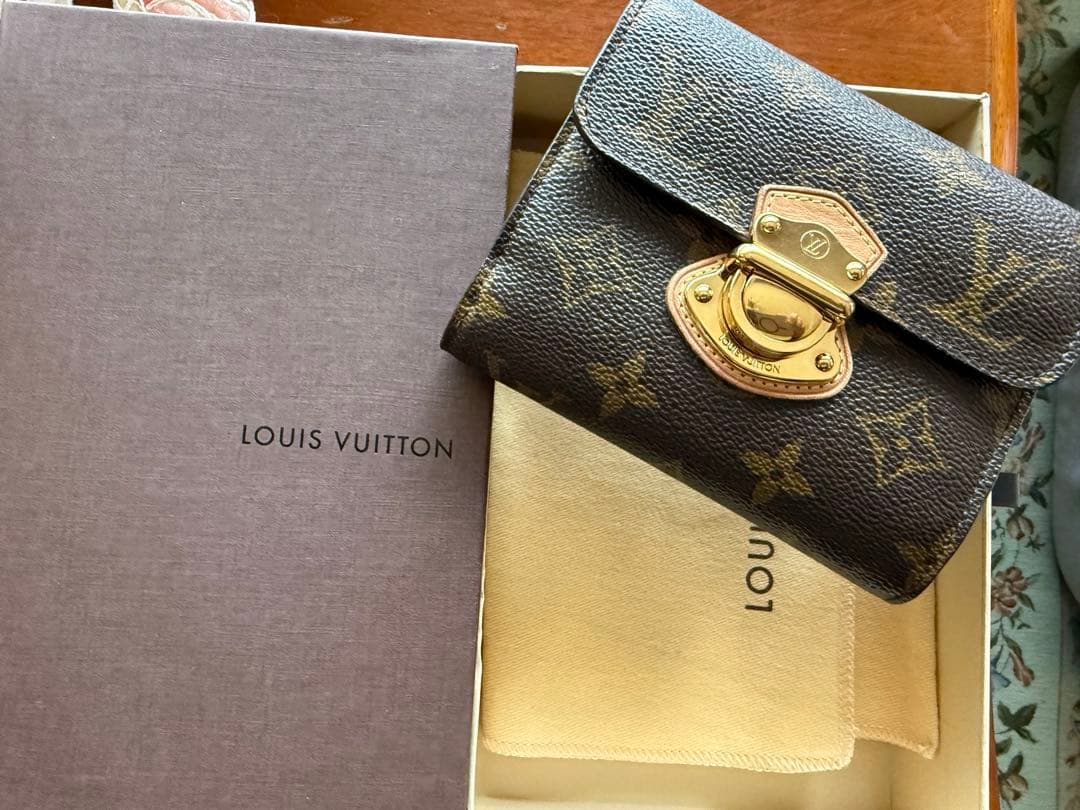 t*8様 【Louis Vuitton】モノグラム　ポルトフォイユジョイ三つ折り