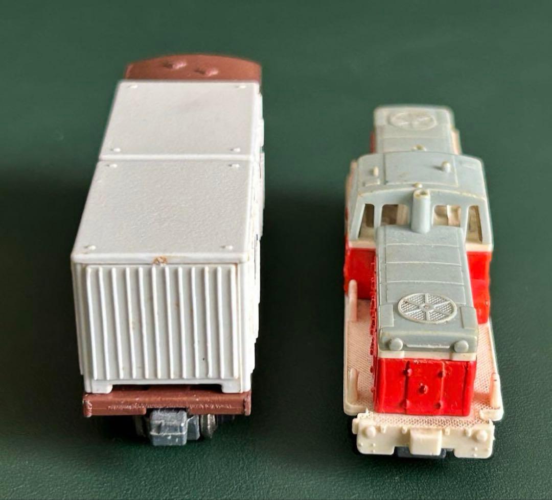 トミカトレイン DD13形ディーゼル機関車 貨車セット