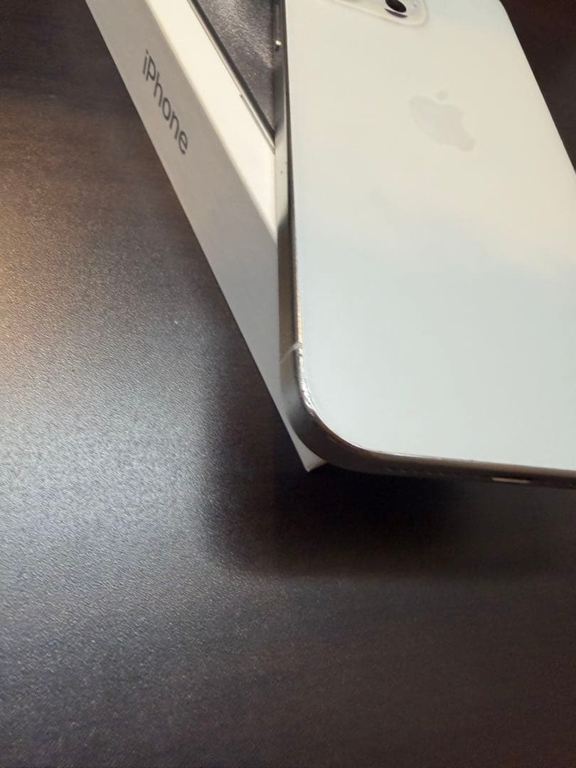 iPhone 15 Pro Max 256GB 本体　simフリー