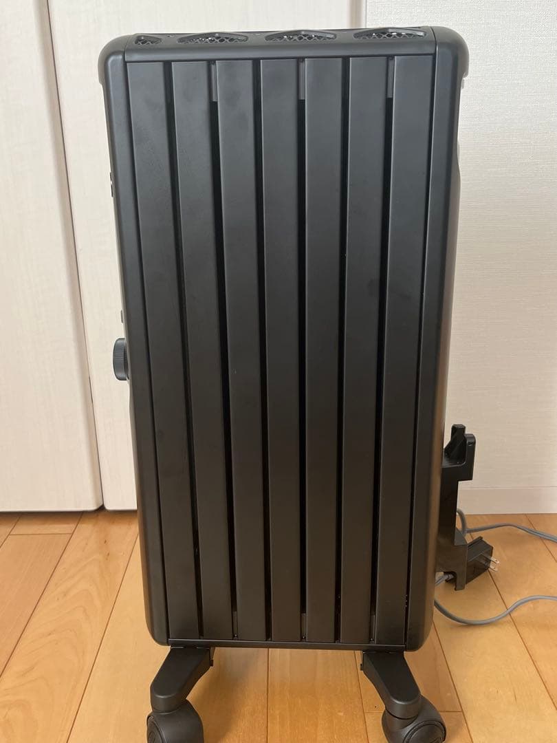 美品　DeLonghi ミニダイナミックヒーター MDHU09-PB