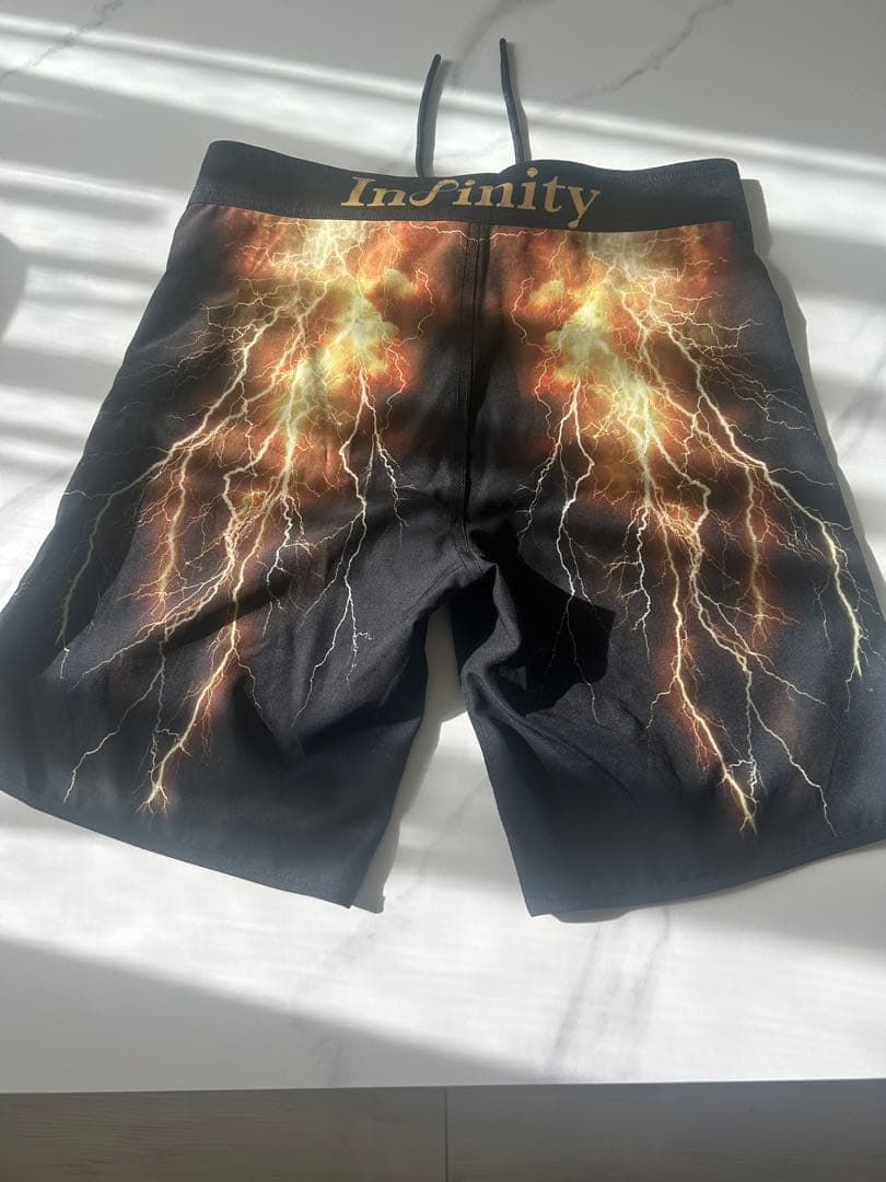 Infinity サーフパンツ　THUNDER　サイズ26