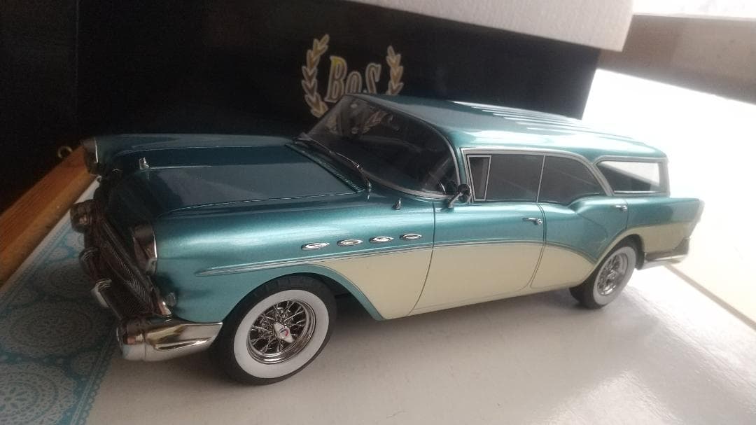 ミニカー BoS Buick Century Caballero Estate 1:18