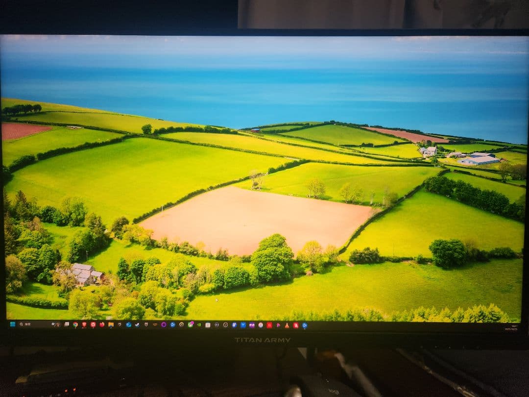 くろしろ　P275MV MAX モニター