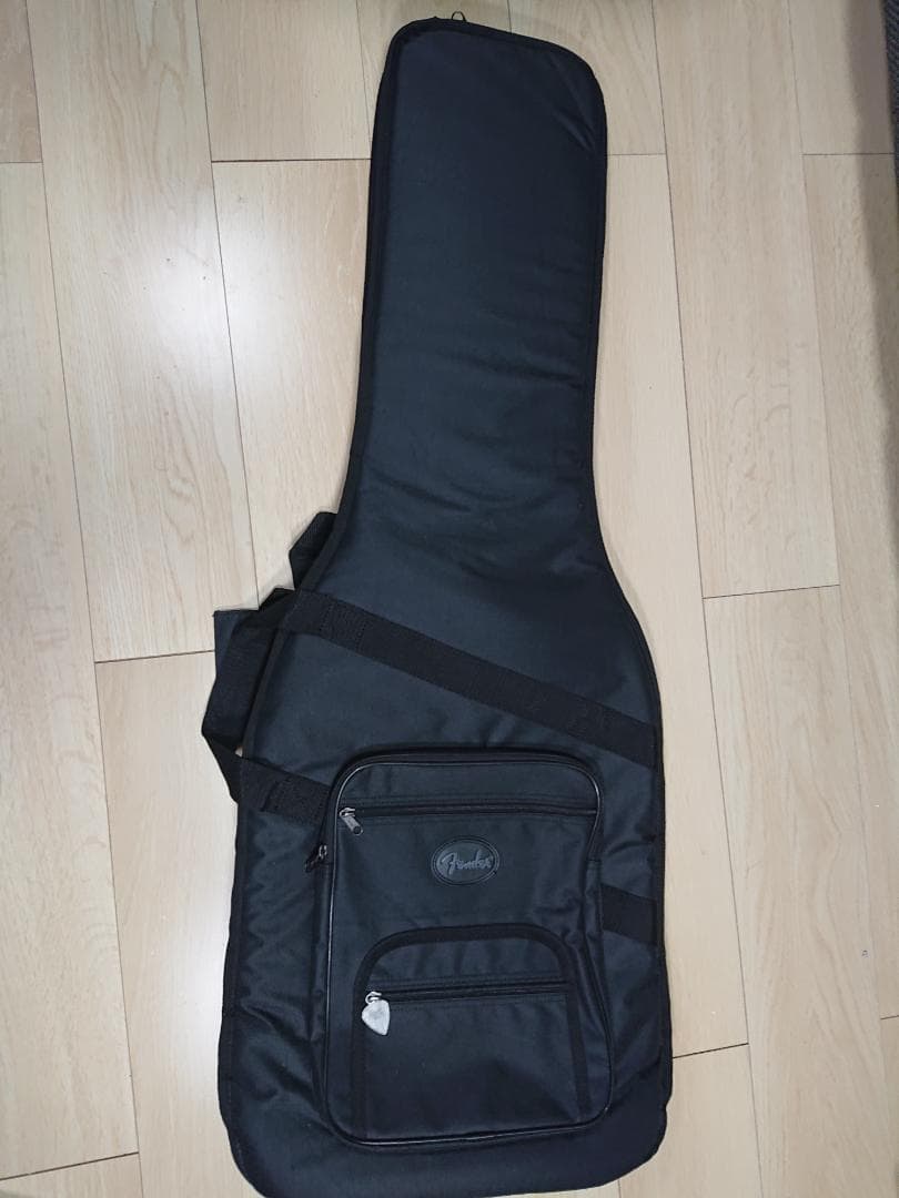 Fender Japan ストラトキャスター Sシリアル