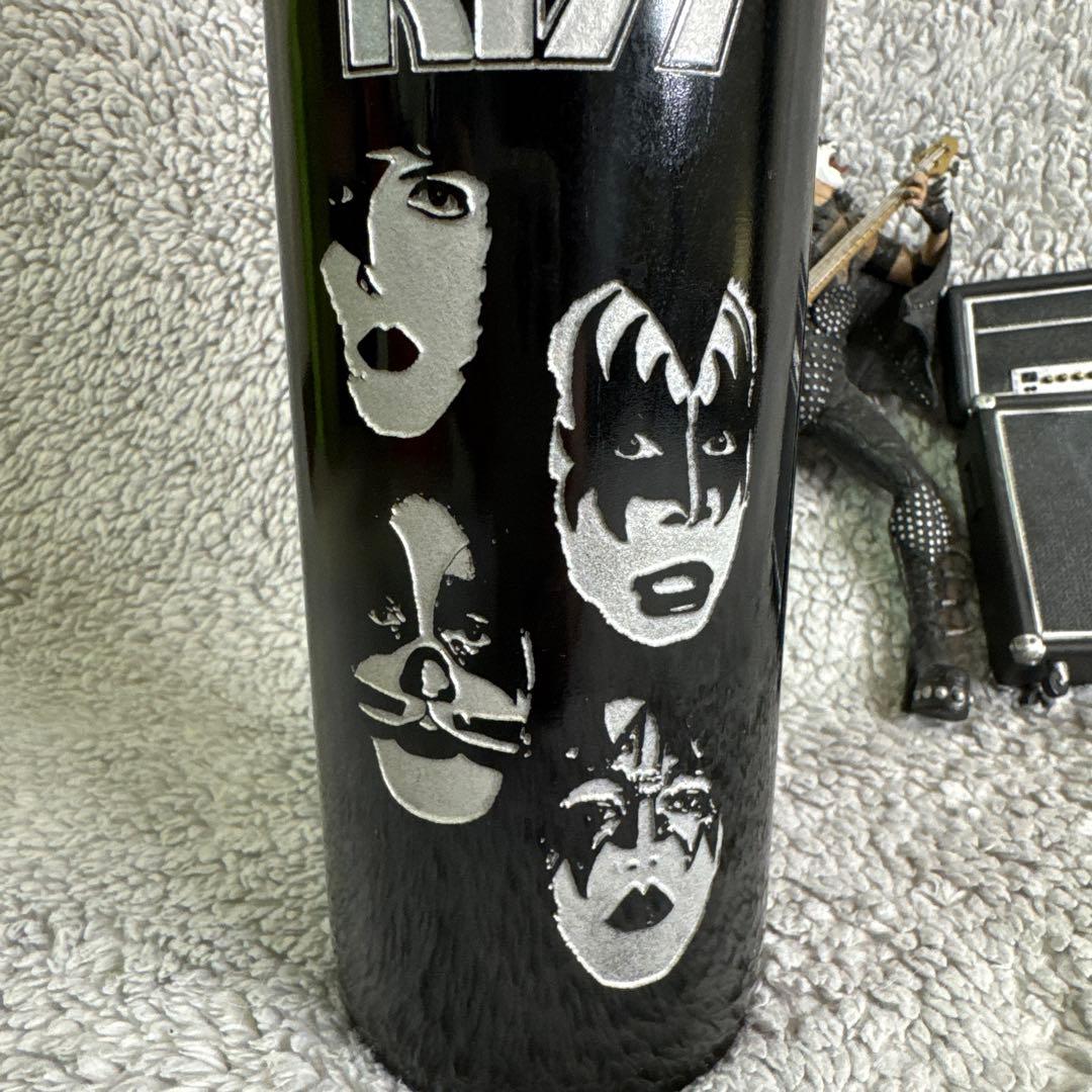 バンドKISS ①ワイン　②ジーン・シモンズ　フィギュア