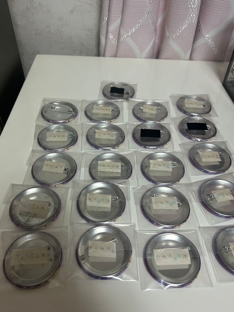 桐嶋郁弥缶バッジセット 21個