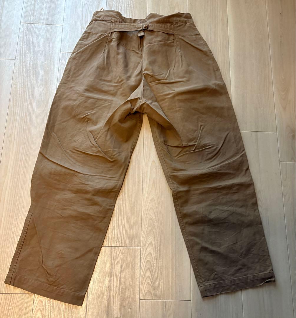 【売り切り】コモリ COMOLI チノパン　サイズ2