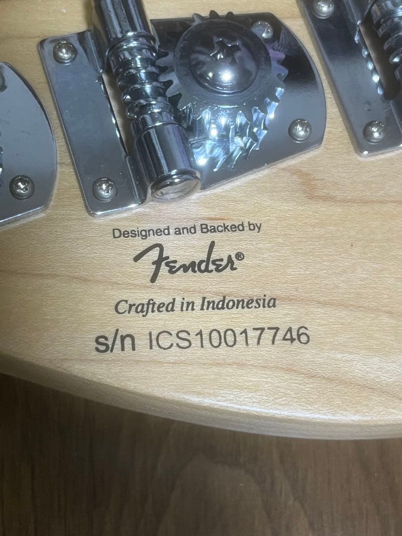 Squier Precision Bass ブラック