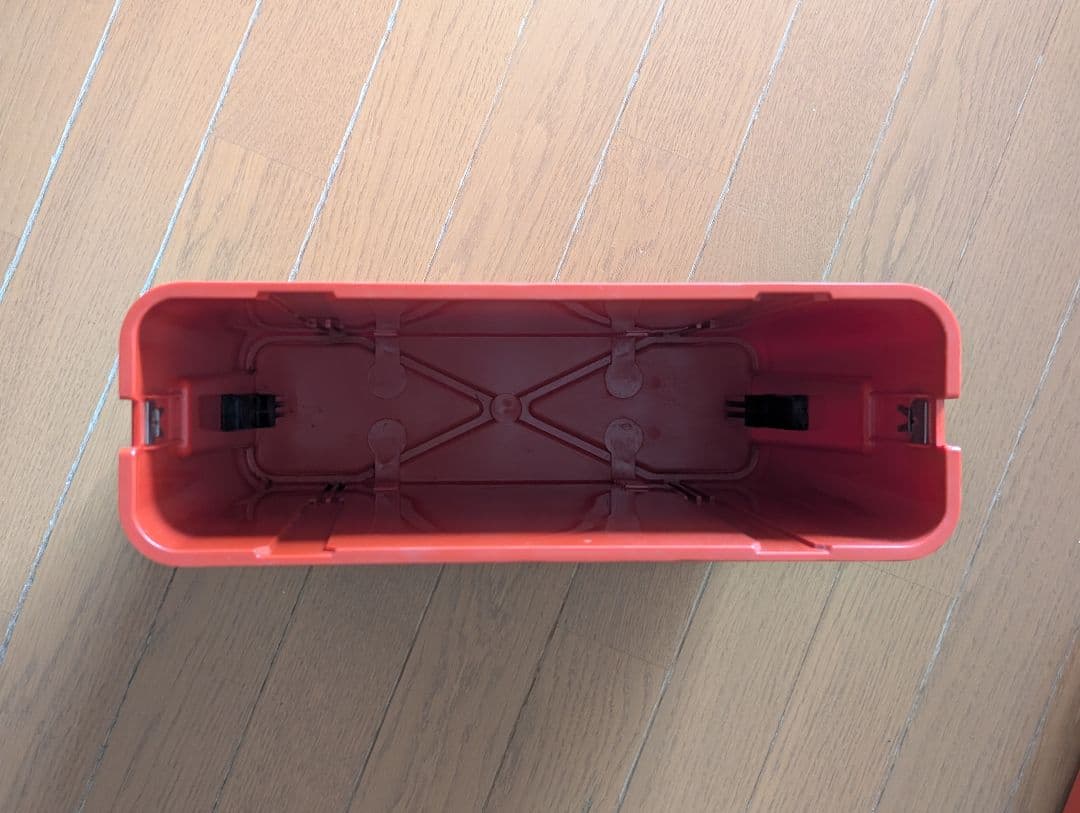 Olivetti オリベッティ タイプライター 赤いバケツ ケース