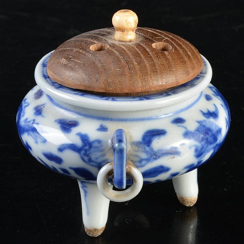 中国　青花　龍文　三足遊環香炉　小さな香炉　唐木蓋付　C　R5853