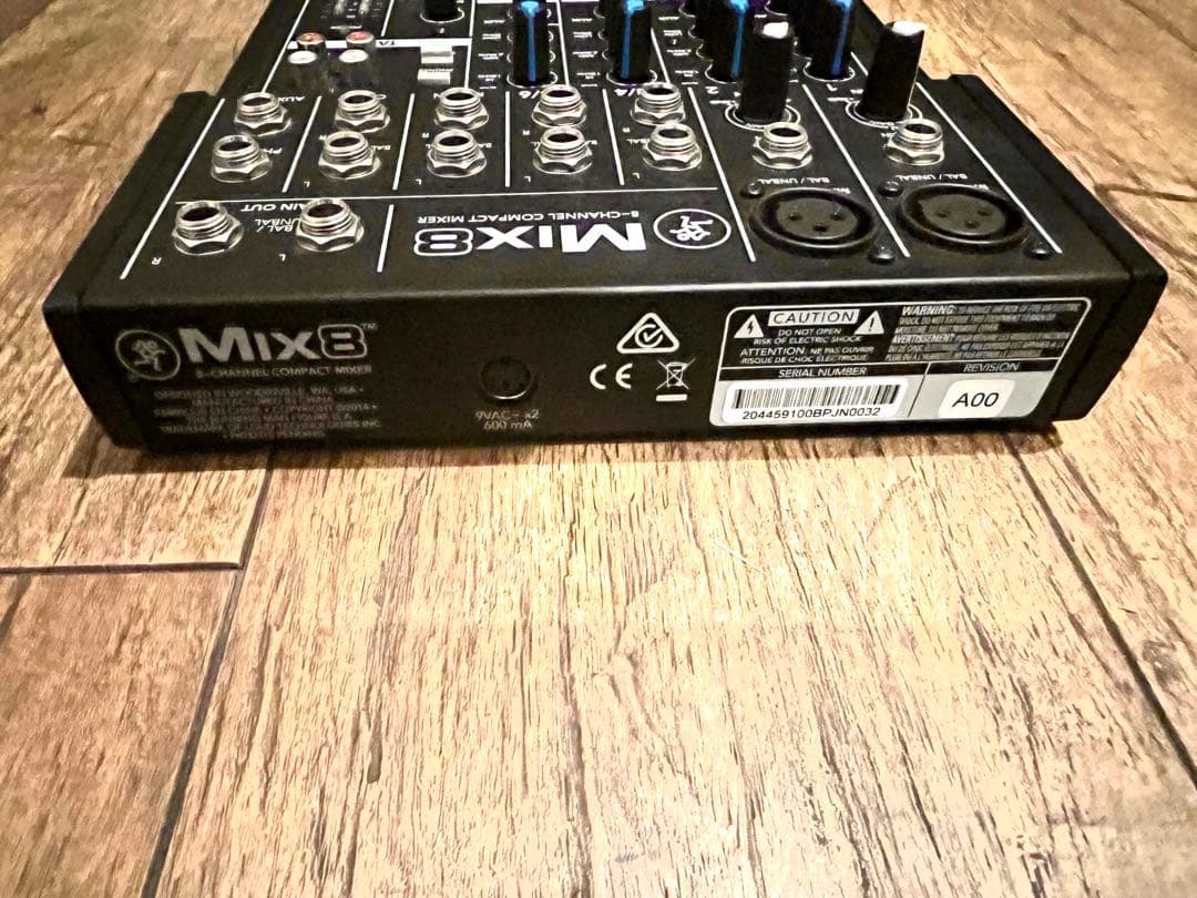 MACKIE MIX8 コンパクトアナログミキサー