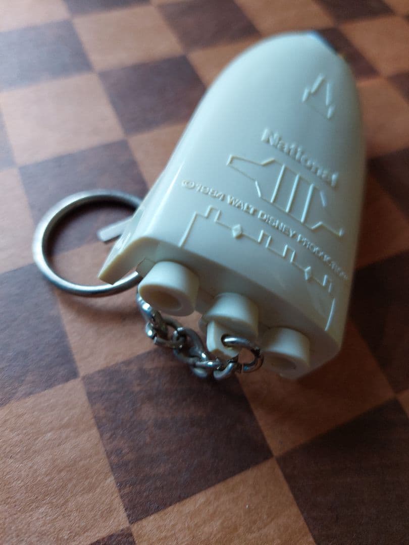 ミッキーマウス 宇宙船型キーホルダー