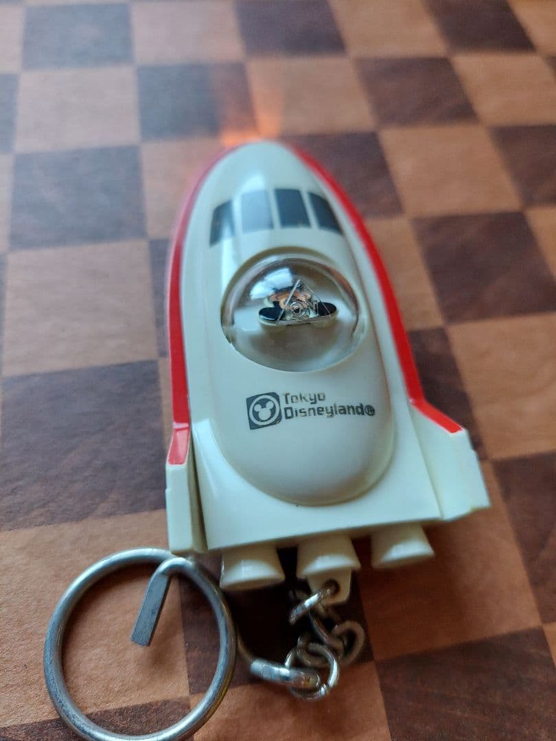 ミッキーマウス 宇宙船型キーホルダー
