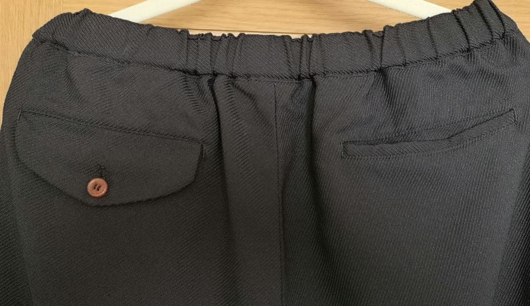 土日祝日セールブラックコムデギャルソン ストライプ織り サルエルパンツ