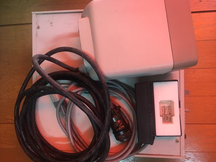 キセノンランプフラッシャーとIRストロボ装置