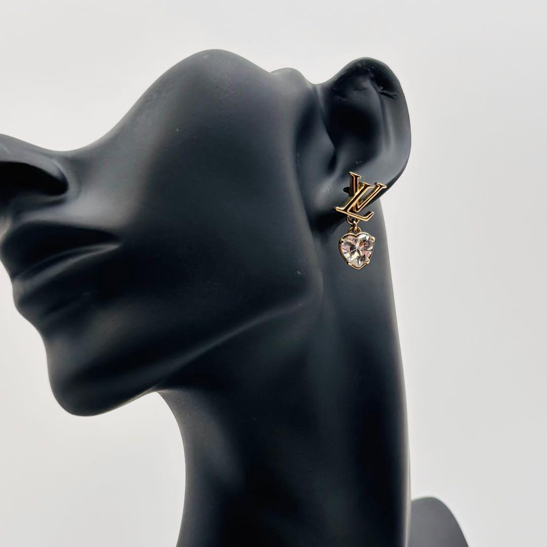 【極美品】LV ルイヴィトン ピアス LVアイコニック ハート M02385