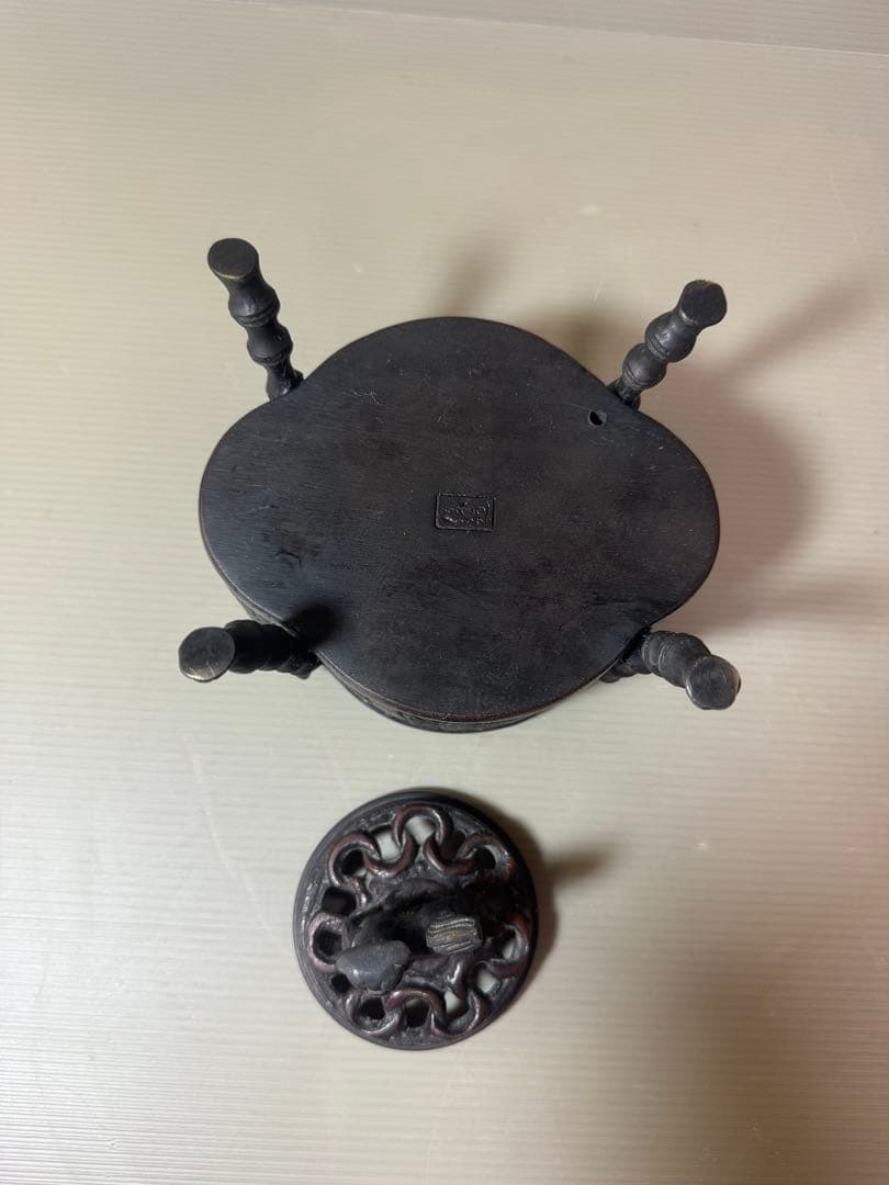 2854 古銅製　獅子　香炉　時代物