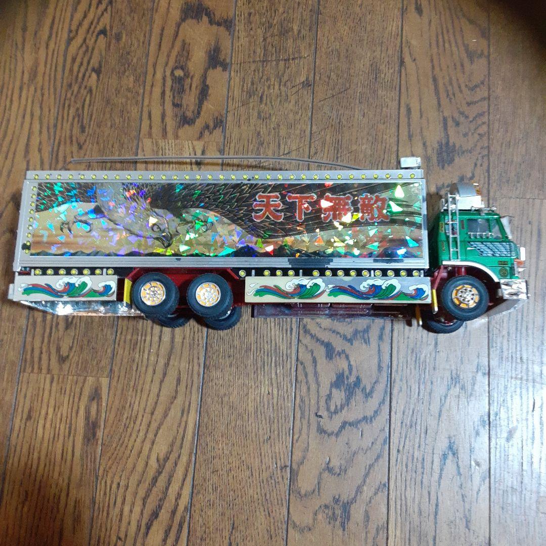 バンダイ 1/32 RC トラック野郎 限定版ラジコンです