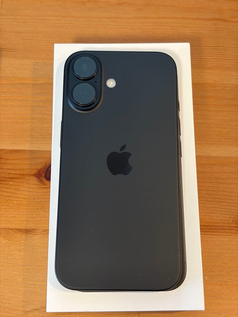 Apple iPhone 16 ブラック 本体