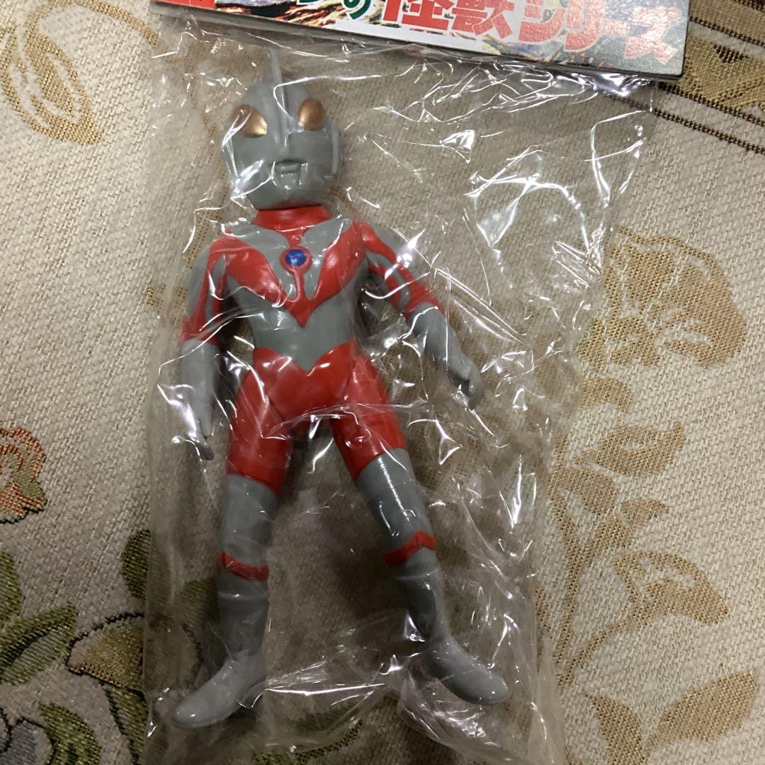 ブルマァク復刻　初版ウルトラマン＆ウルトラセブンNEWスタンダードサイズ　新品