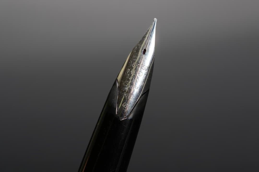 K*o様 パイロット Elite 万年筆 18K-750 クロスハッチ