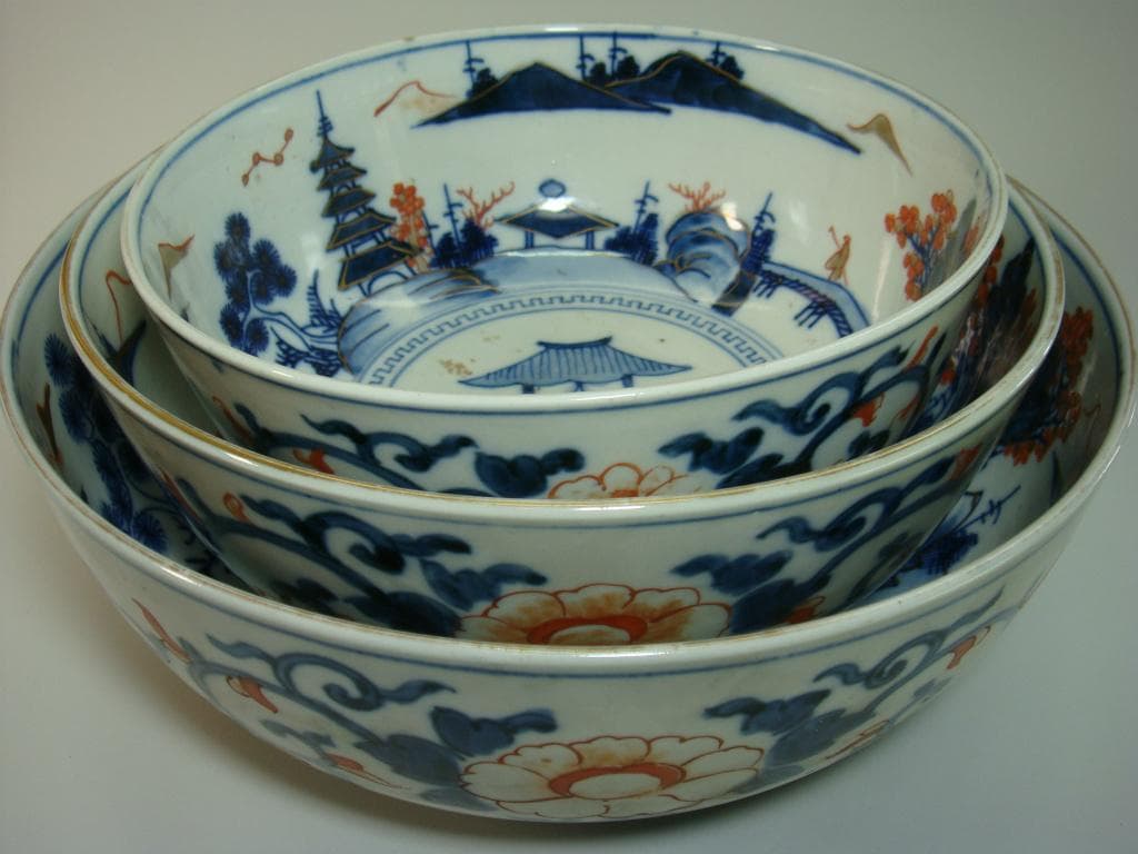 鉢■古い花唐草紋赤絵染付 青海波 五重塔 三つ鉢 時代物 骨董品（江戸後期）■