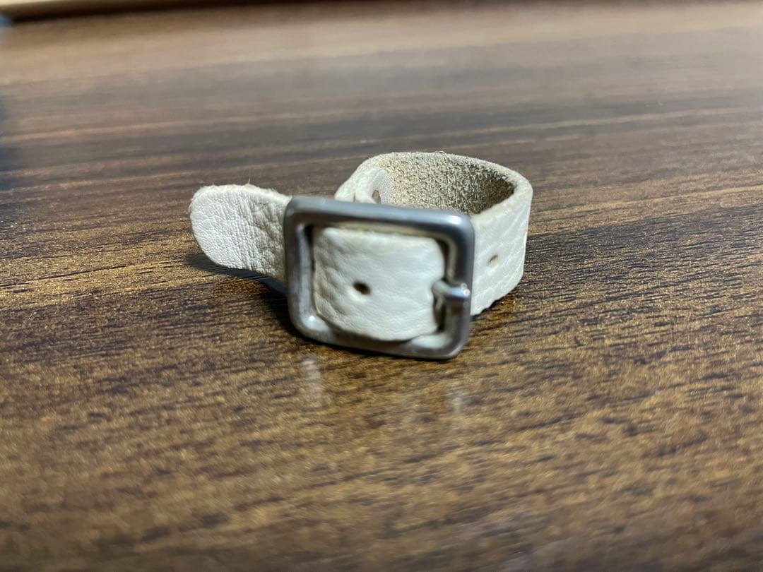 t*u様 マルジェラ本人期 ホワイトレザー バックル付きリング