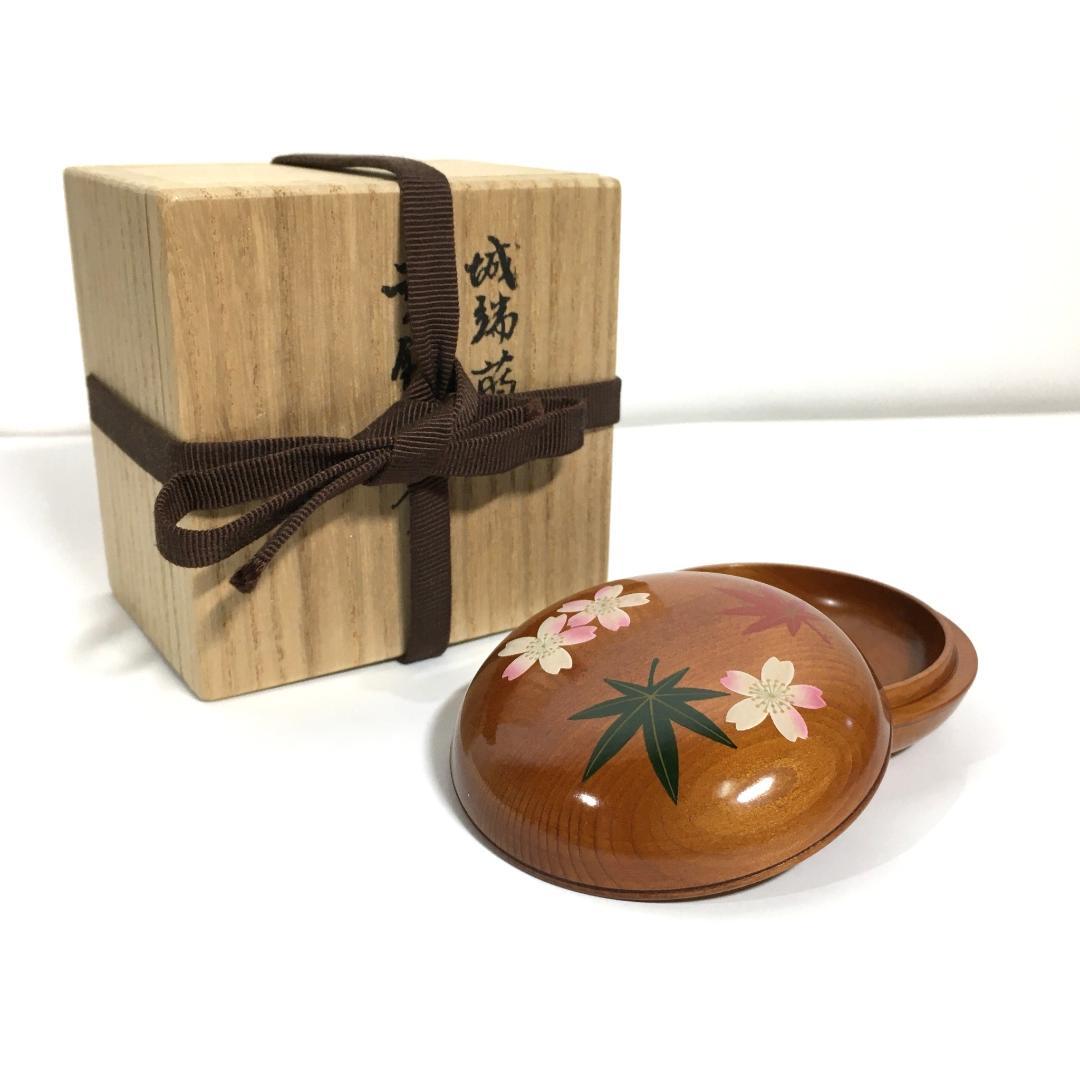 [美品] 小原治五右衛門 城端蒔絵 雲錦文香合 茶道具 共箱/共布/栞
