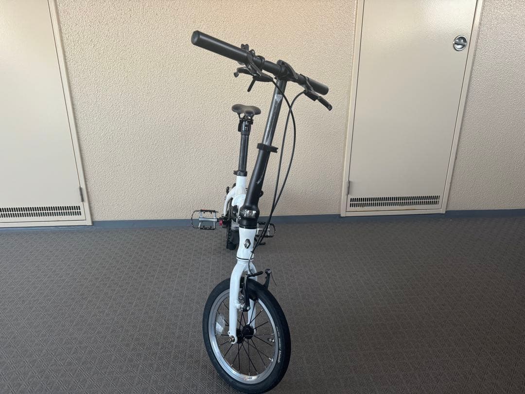 RENAULT(ルノー) PLATINUM LIGHT6 6.8kg 14インチ