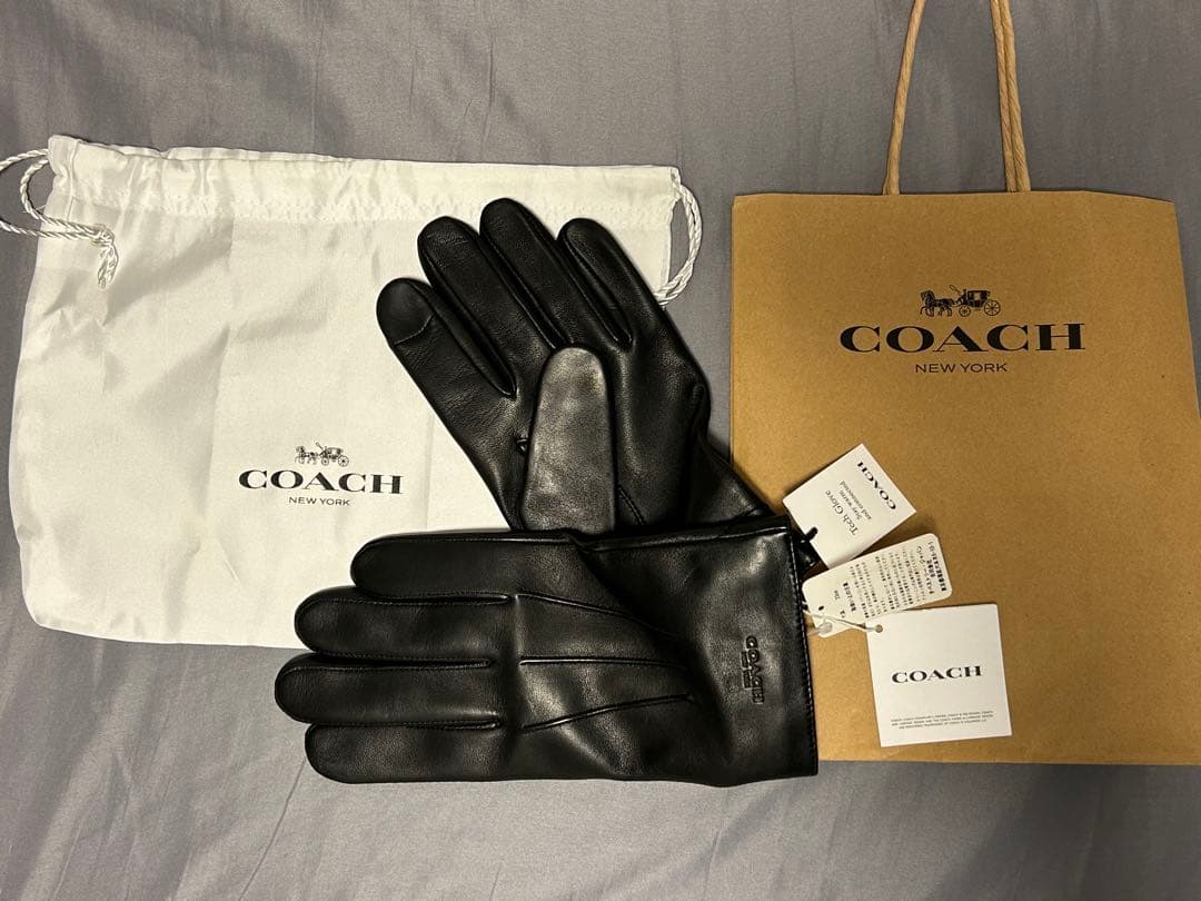 (12/19まで限定価格)COACH 本革手袋Ｌ　新品　Xmasプレゼントに