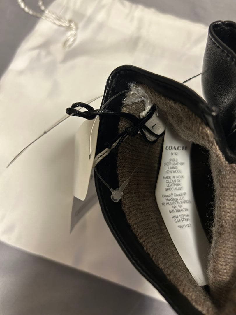 (12/19まで限定価格)COACH 本革手袋Ｌ　新品　Xmasプレゼントに