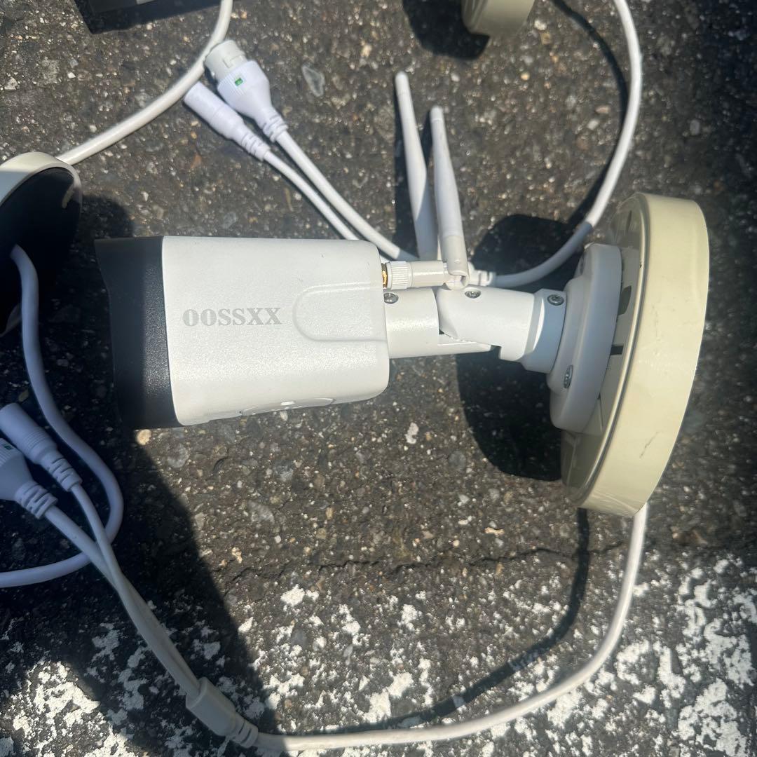 防犯カメラ　OOSSXX 10インチモニター付　4台