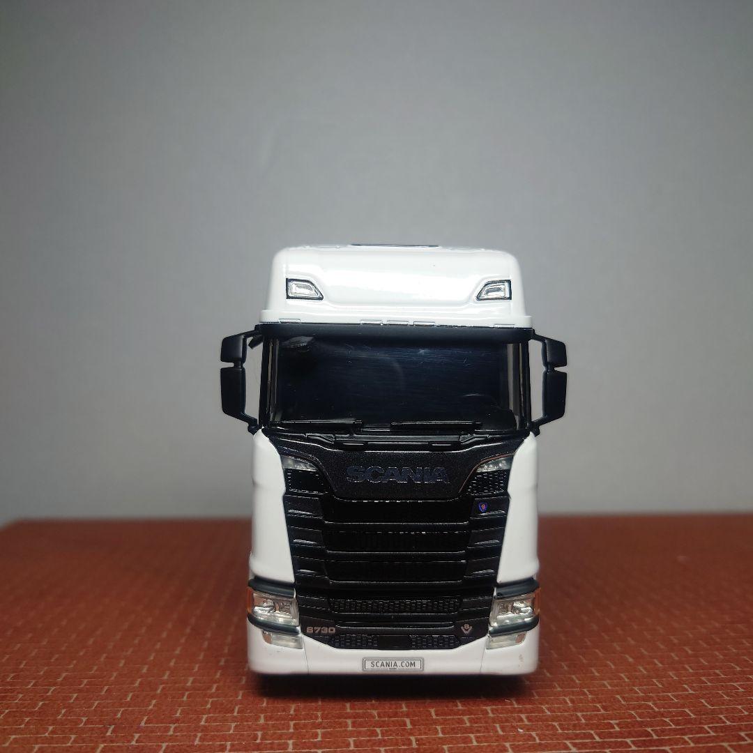 SCANIA 16輪トレーラー 自動あゆみ付(1/50) WSI トラック