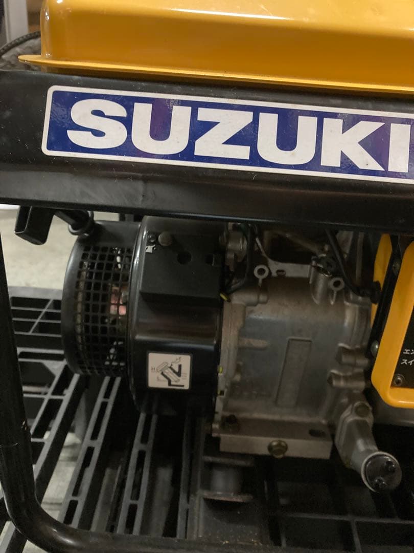 SUZUKI GENERATOR SV2300L ガソリンエンジン 発電機
