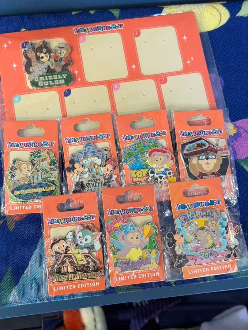 香港ディズニーランド正規品宝探し　限数500 ダッフィーフレンズ