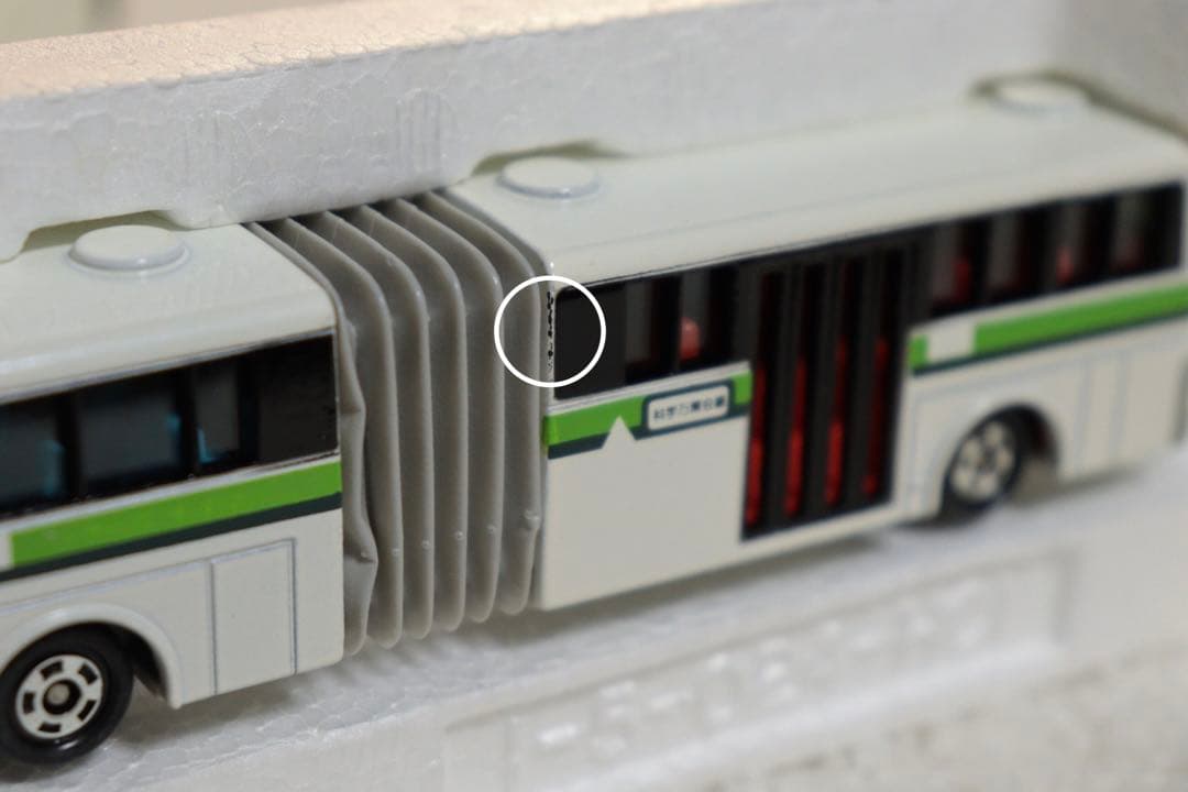 ロングトミカ　VOLVO 富士重工　連節バス　L4 EXPO85 トミカ