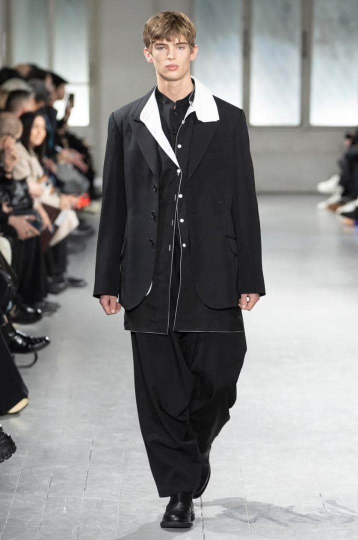 ✨極美品✨ ヨウジヤマモト プールオム 23AW シワギャバ 内股ドレープパンツ