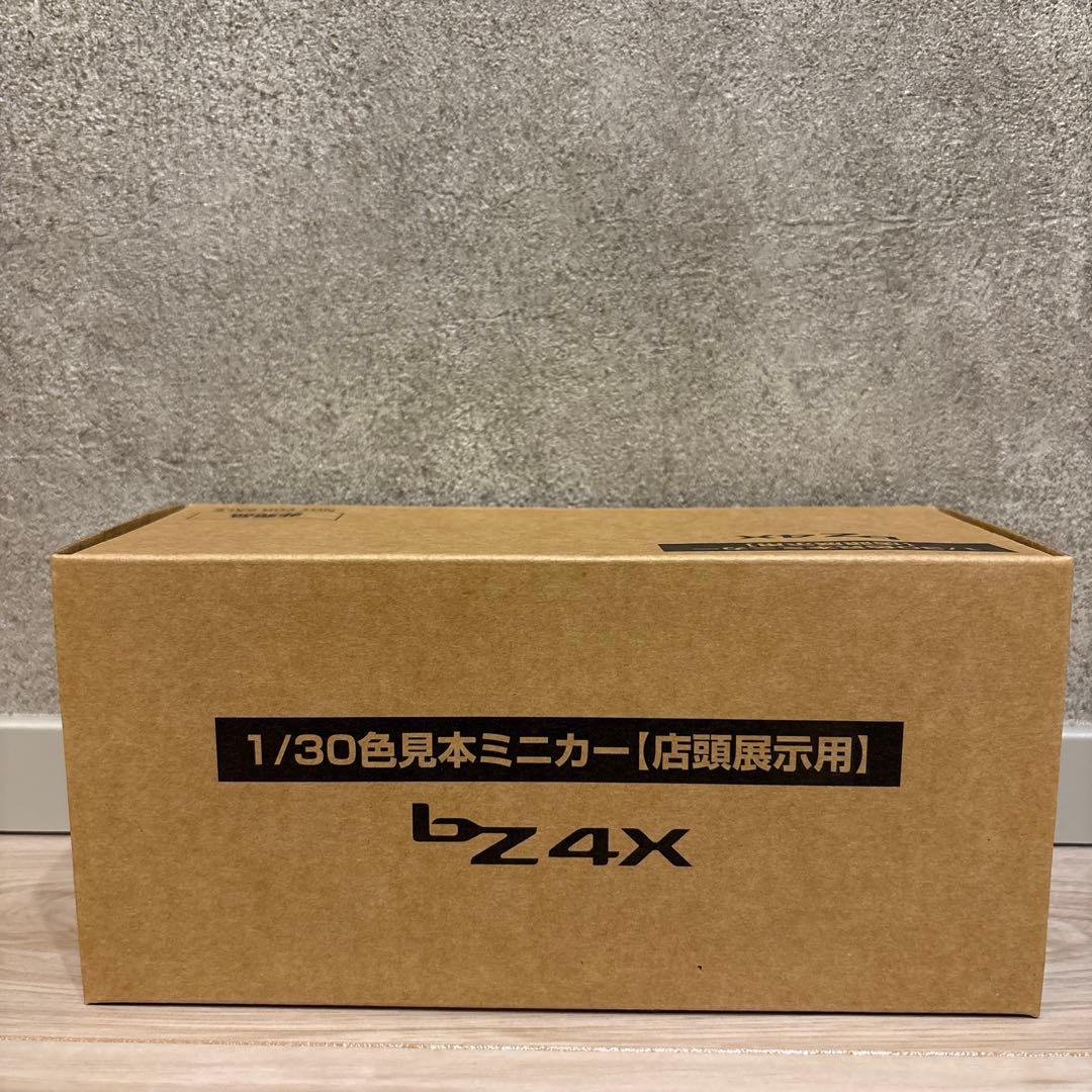 [非売品]トヨタ 新型bz4X ミニカープラチナホワイトパールマイカ