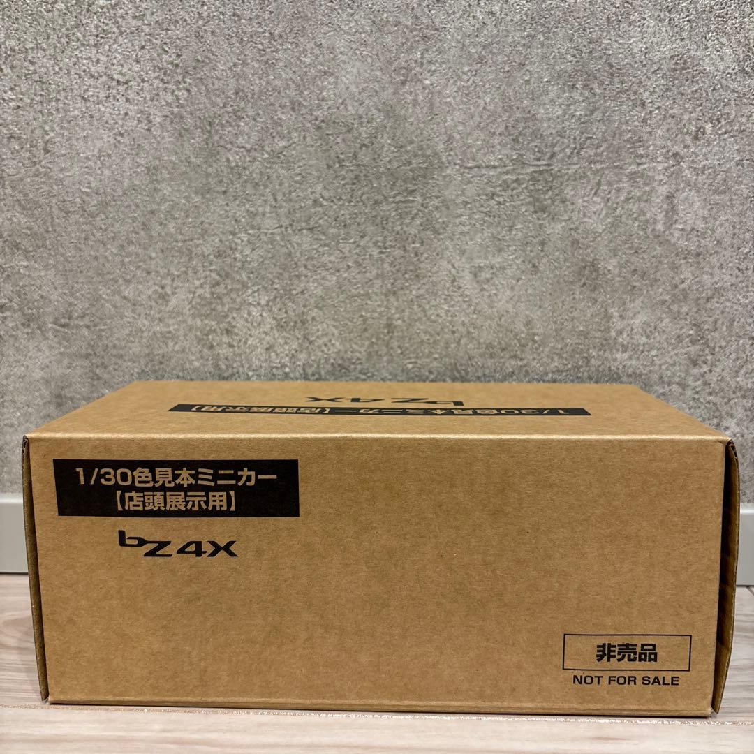 [非売品]トヨタ 新型bz4X ミニカープラチナホワイトパールマイカ