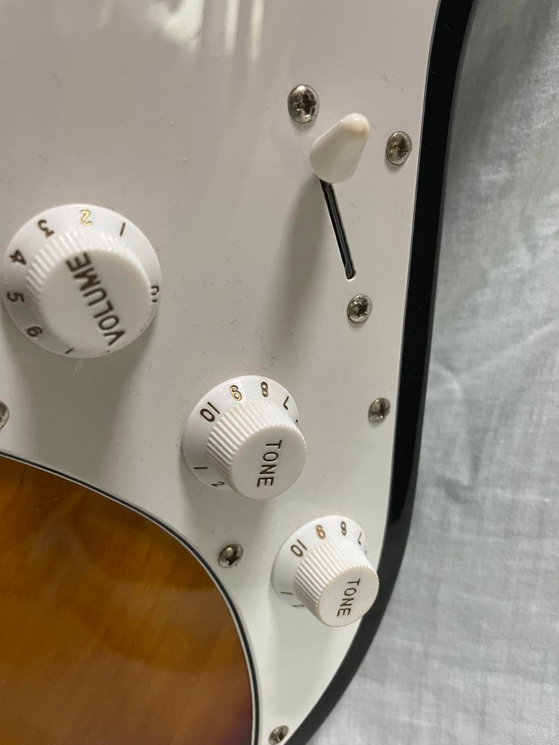 PLAYTECHエレキギター ストラトタイプ Fenderピック&チューナー付き