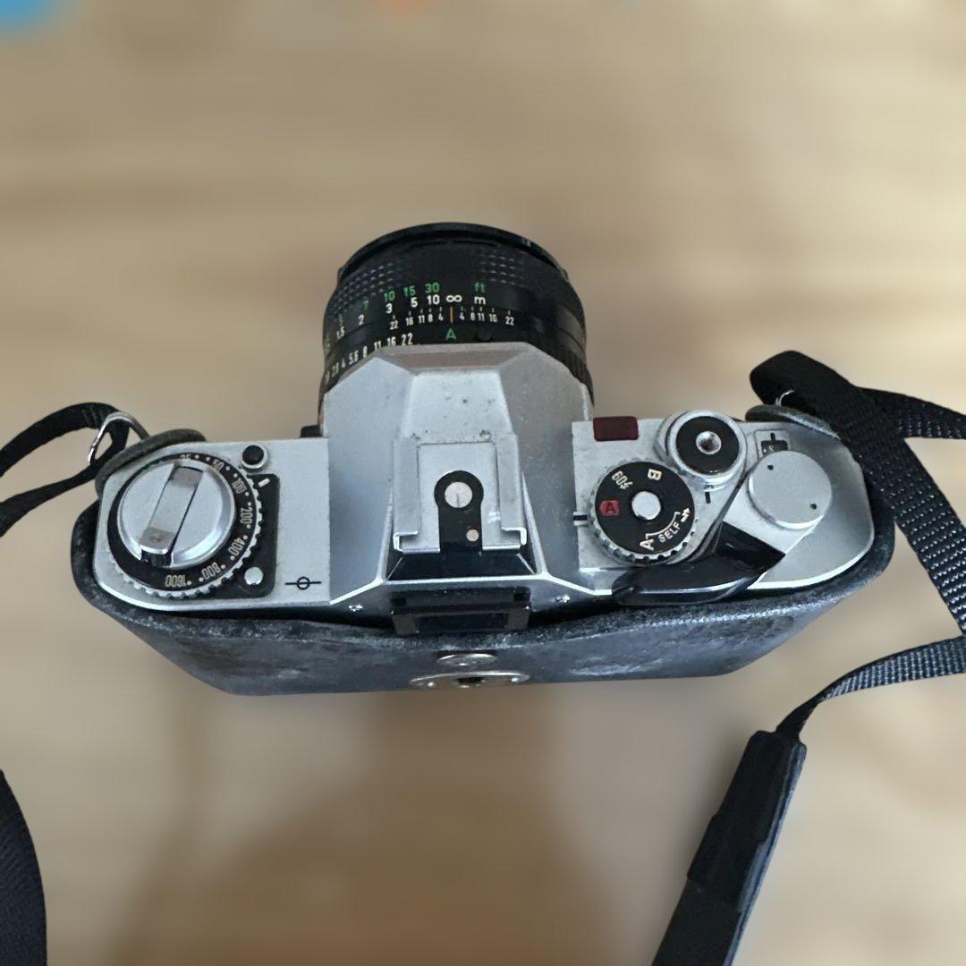 OLYMPUS OM-2 、Canon AV-1、Olympusケース付き