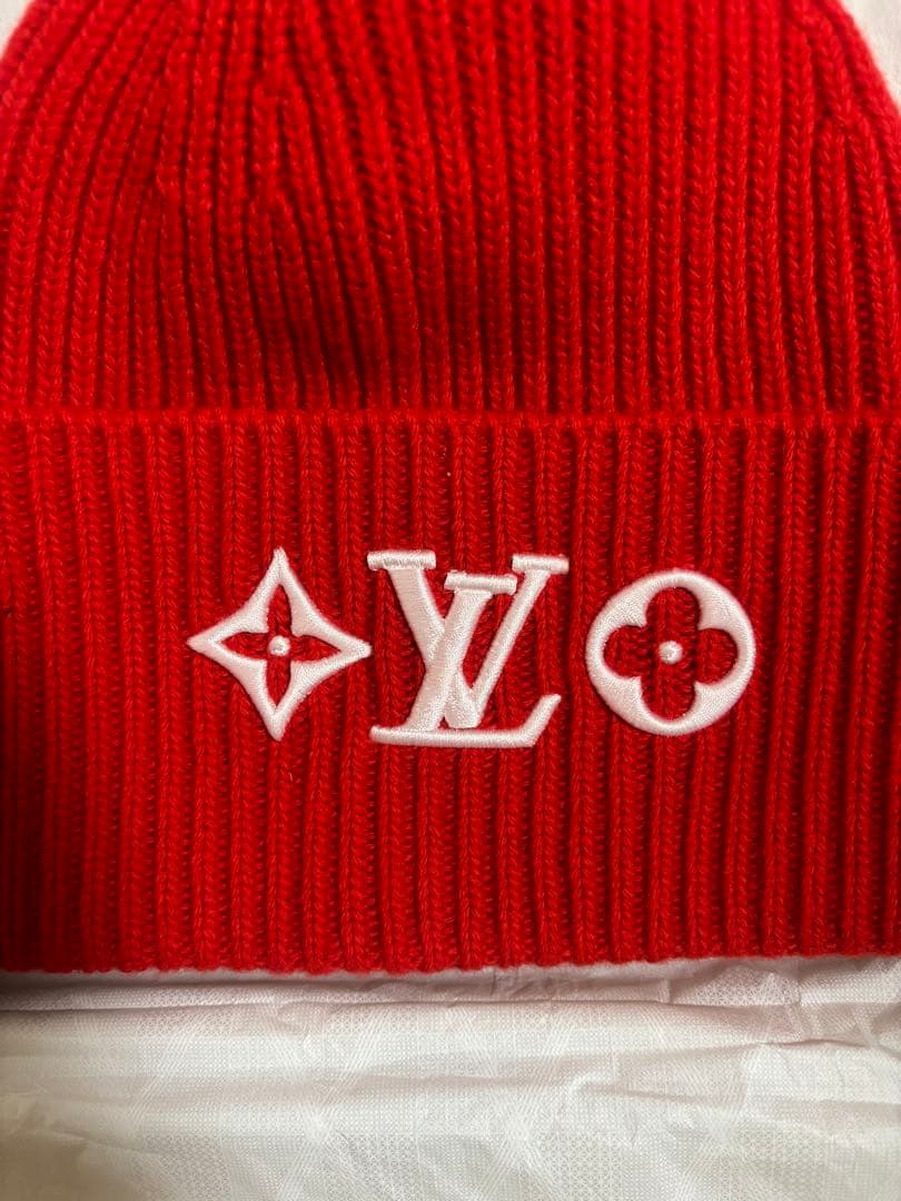 Louis Vuitton 赤 ニット帽　ユニセックス