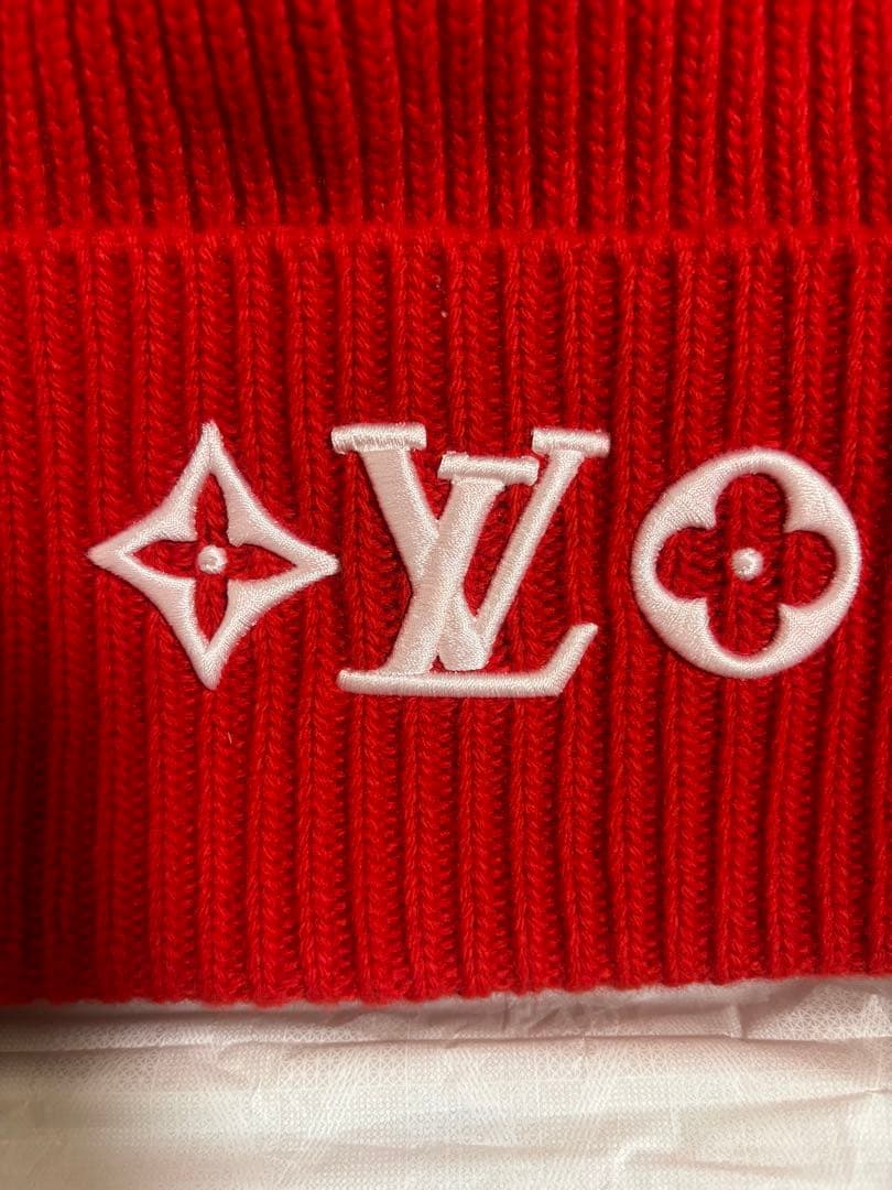 Louis Vuitton 赤 ニット帽　ユニセックス