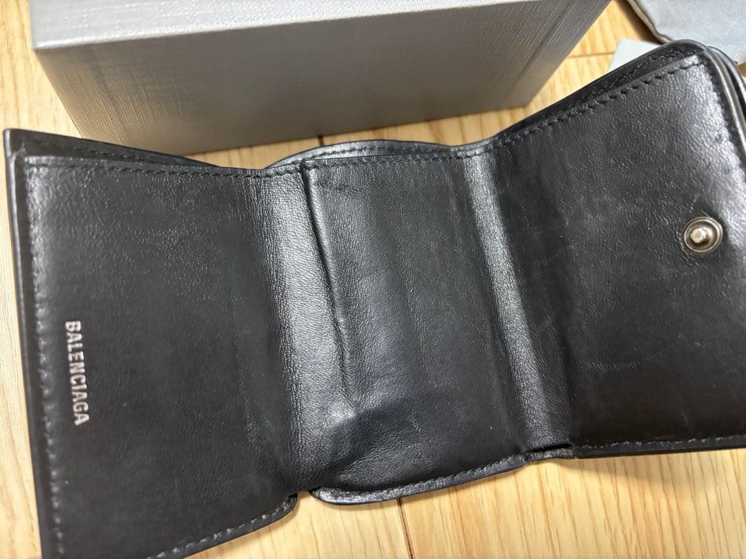Balenciaga クロコ型押しコンパクトウォレット　財布　レザー　黒