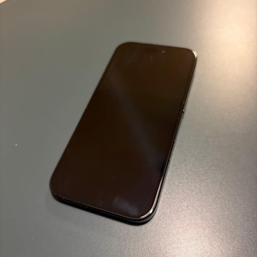 Apple iPhone 16 128gb ブラック 本体　おまけ付き