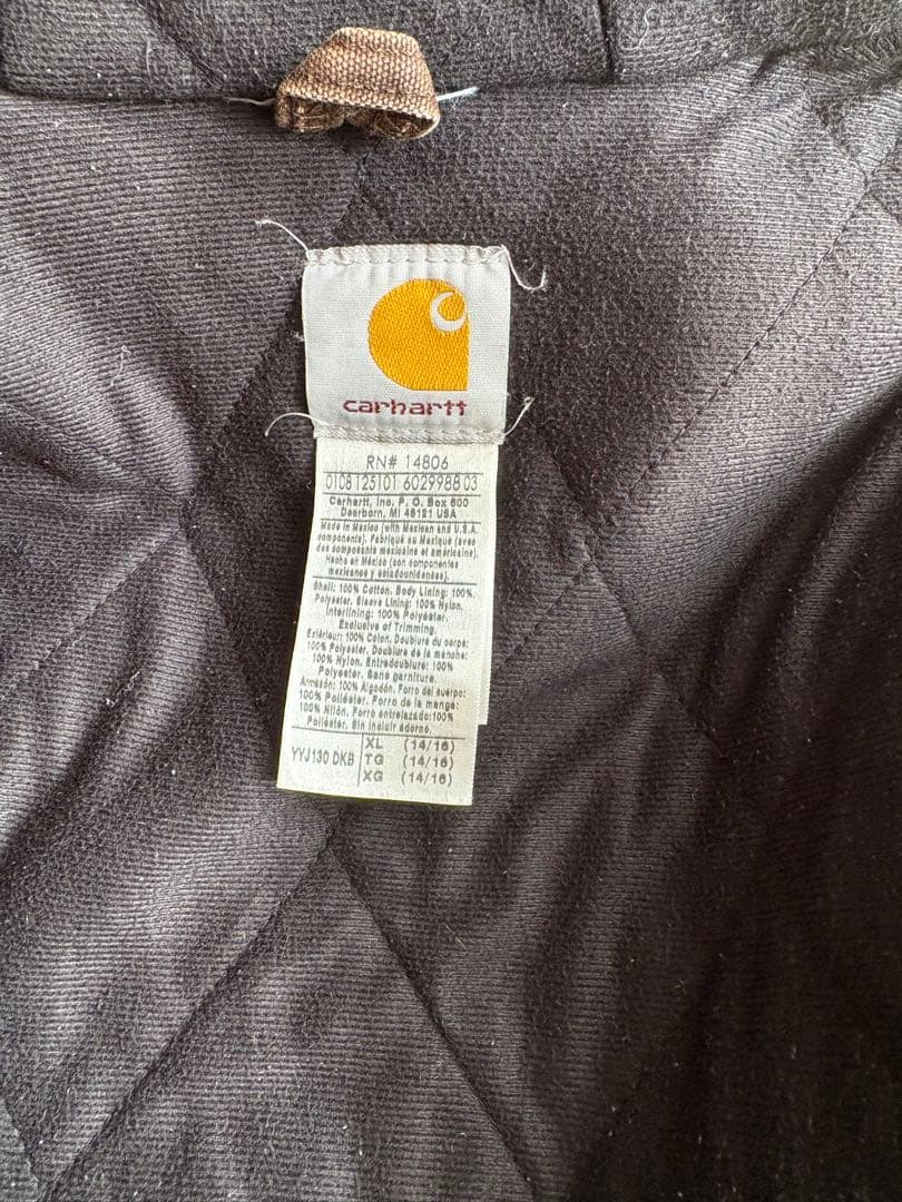 Carhartt アクティブジャケット　ダッグパーカー　　　ショート丈