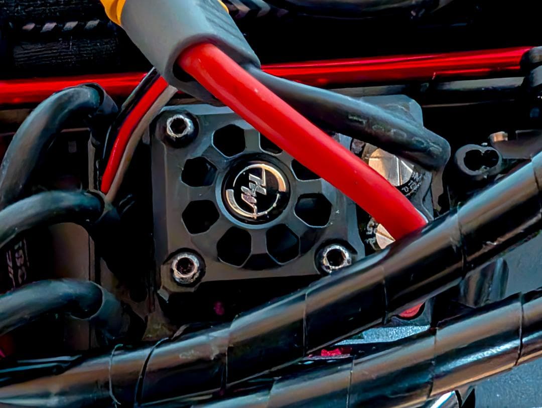 京商フェーザーMk2 FZ02L (ブラシレスモーター仕様 シャシのみ)